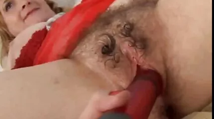 อายุ BBW กระตุกปิดลึงค์กับหัวนมและ คลิป วี ดี โป้ fucks ในบ้าน