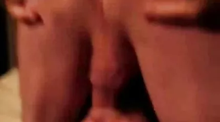 Krystal Boyd ปล่อยให้มวลรวมขนาดใหญ่เข้าไปในช่องคลอดของเธอหลังจาก Deepthroating วีดีโอ โป้ xxx